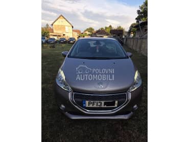 Peugeot 208 -  kompletan auto u delovima