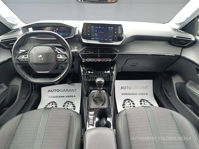 Peugeot 208 1.2 PURETECH ALLURE