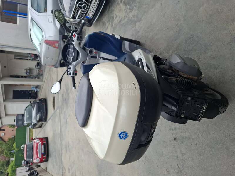 Piaggio MP3