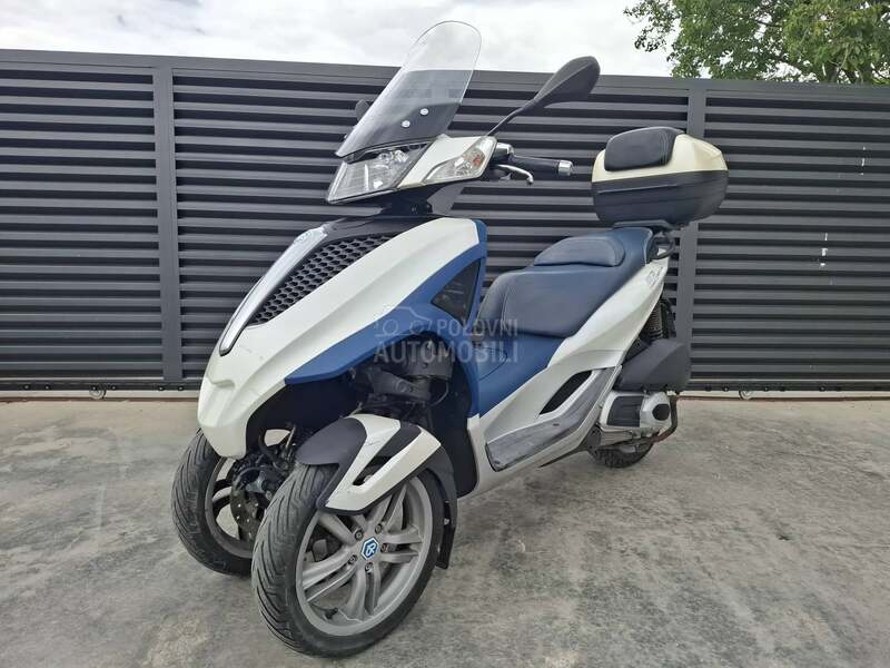Piaggio MP3