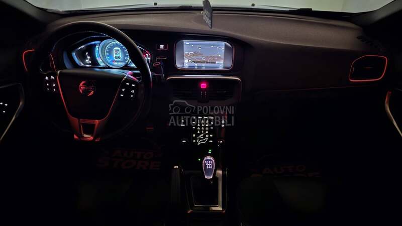Volvo V40 R D2