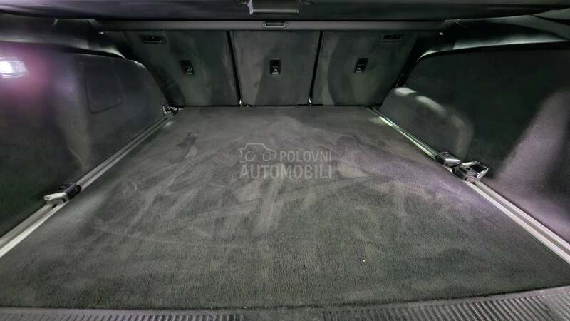 Audi Q7 E Trone