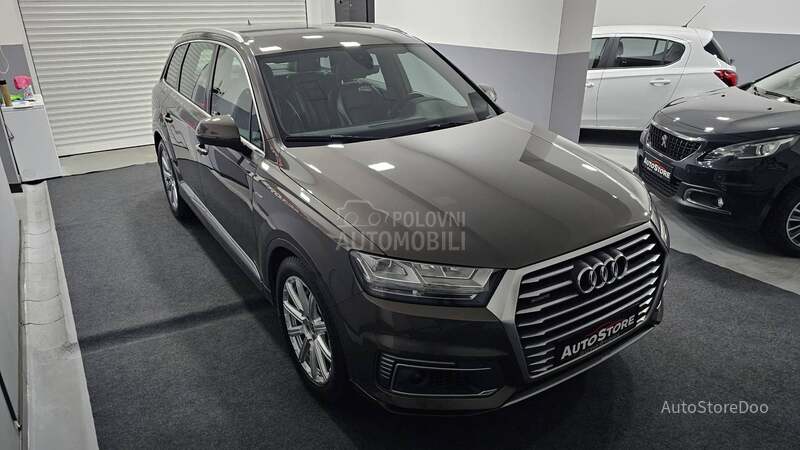 Audi Q7 E Trone