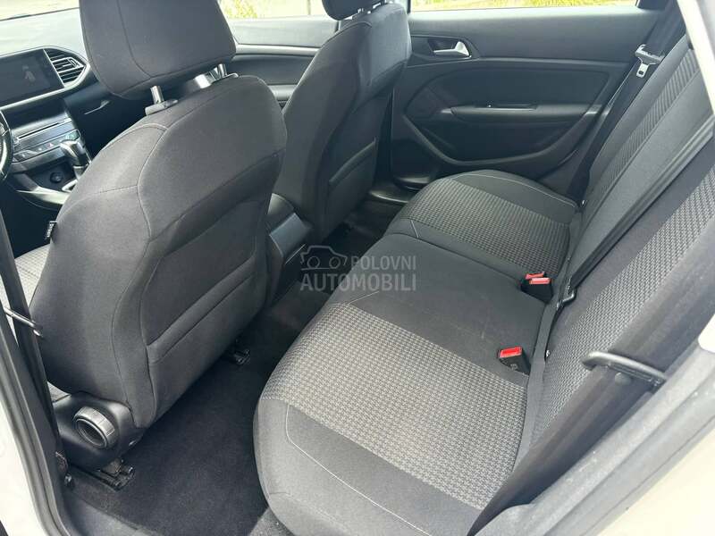 Peugeot 308 1.5 hdi allure matic