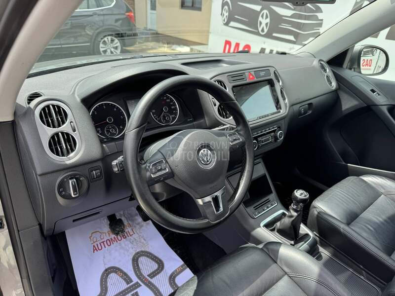 Volkswagen Tiguan 183.233 / PANO