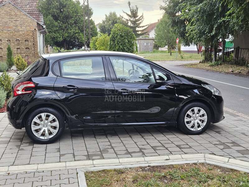Peugeot 208 1.4HDI