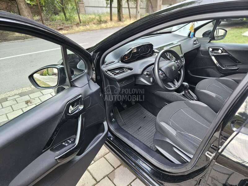 Peugeot 208 1.4HDI