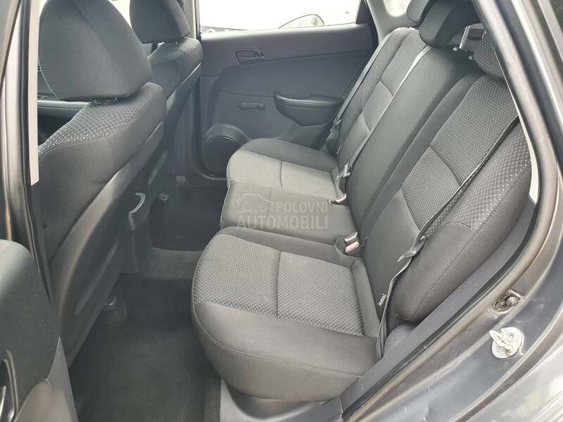 Hyundai i30 1.4b CH/0DLIČAN