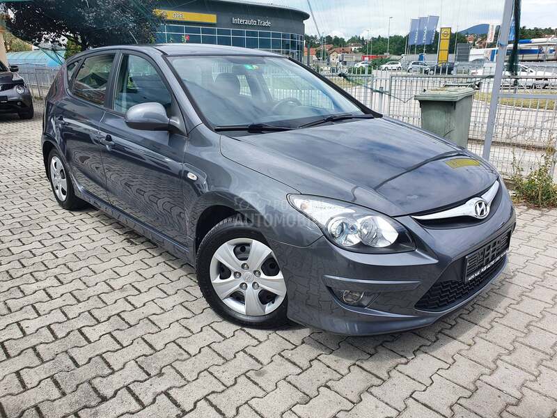 Hyundai i30 1.4b CH/0DLIČAN