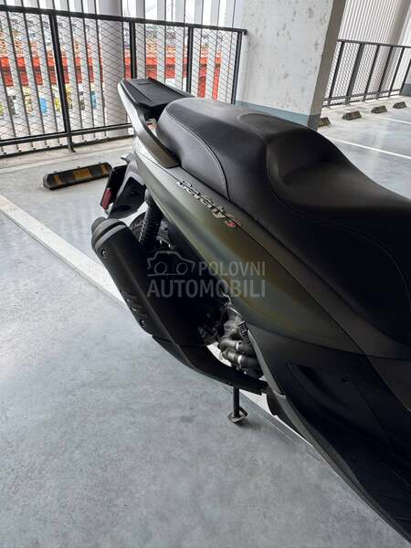 Piaggio Beverly