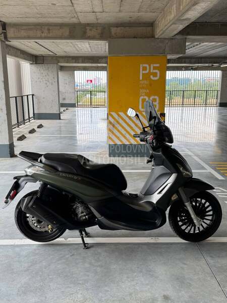 Piaggio Beverly