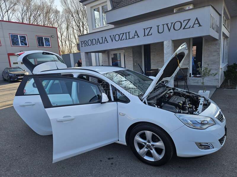 Opel Astra J K A O  N O V A
