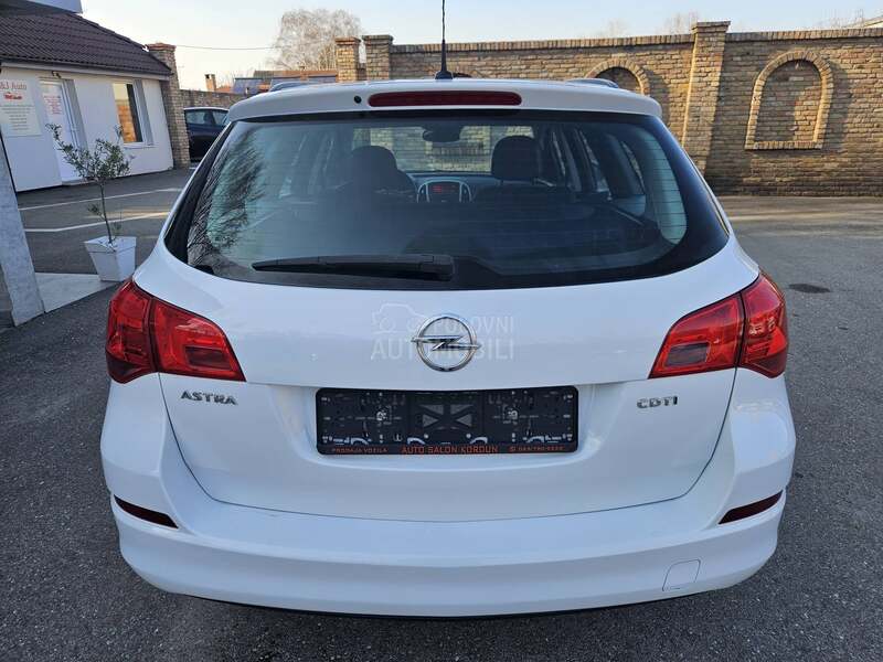 Opel Astra J K A O  N O V A