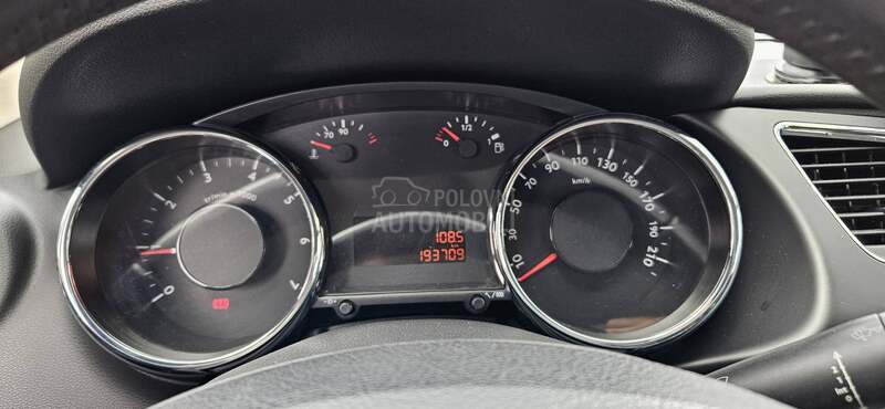 Peugeot 3008 1.6B