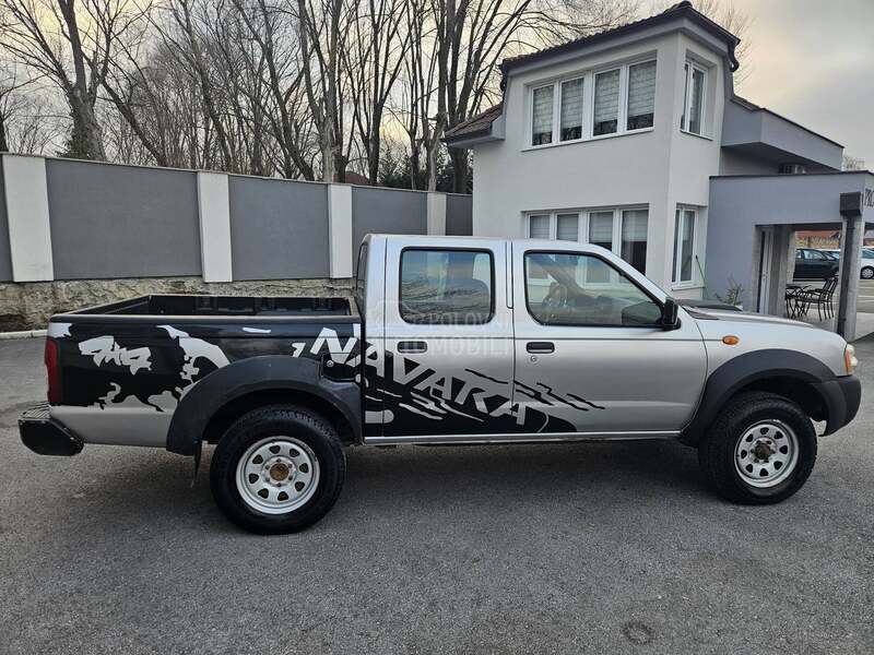 Nissan Navara NP300 K L I M A