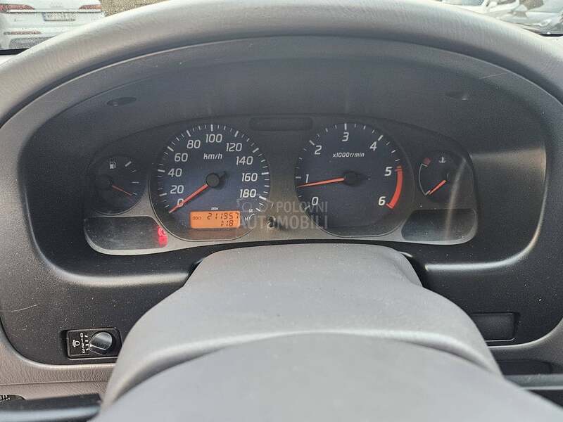 Nissan Navara NP300 K L I M A