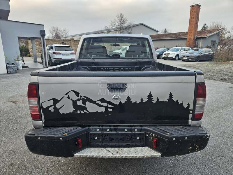 Nissan Navara NP300 K L I M A