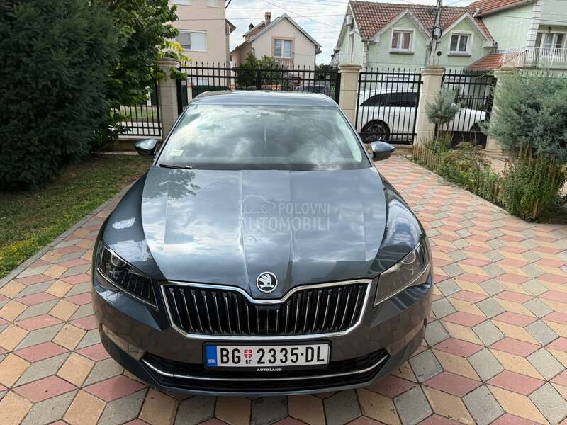 Škoda Superb 2.0 TDI DSG