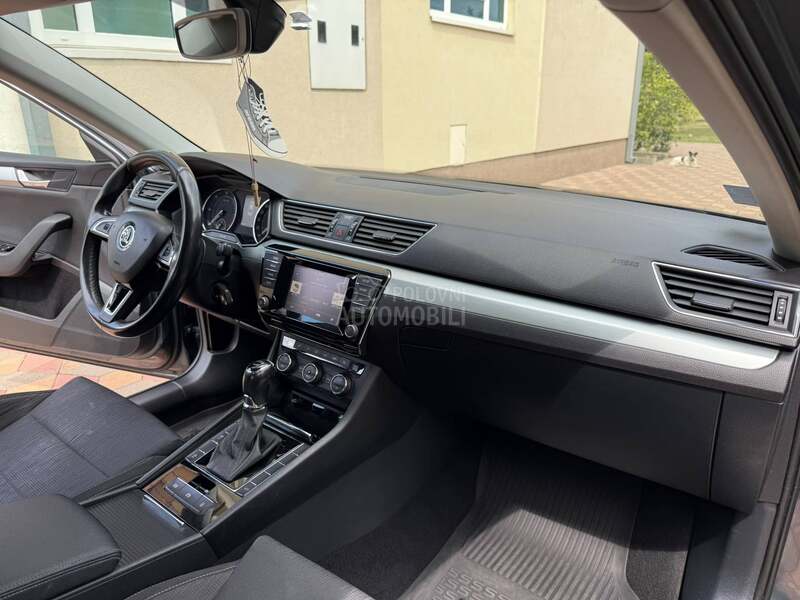 Škoda Superb 2.0 TDI DSG
