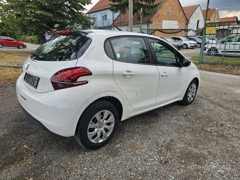 Peugeot 208 1.5 hdi