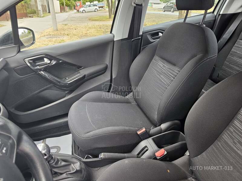 Peugeot 208 1.5 hdi