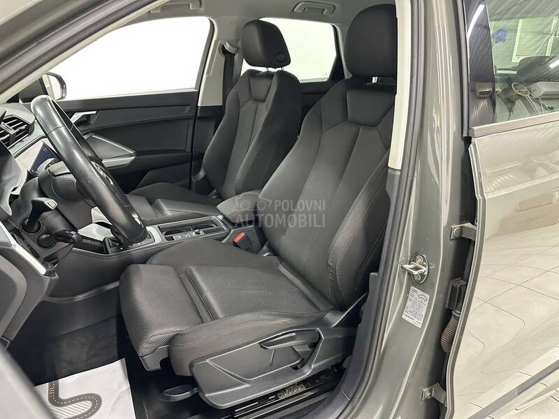 Audi Q3 2.0 TDI BUSINESS AUT