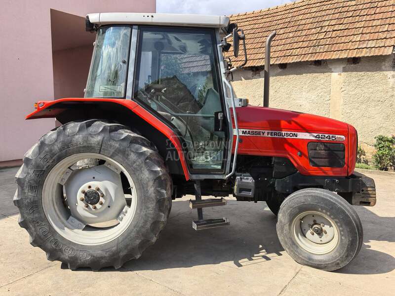 Massey Ferguson 4245