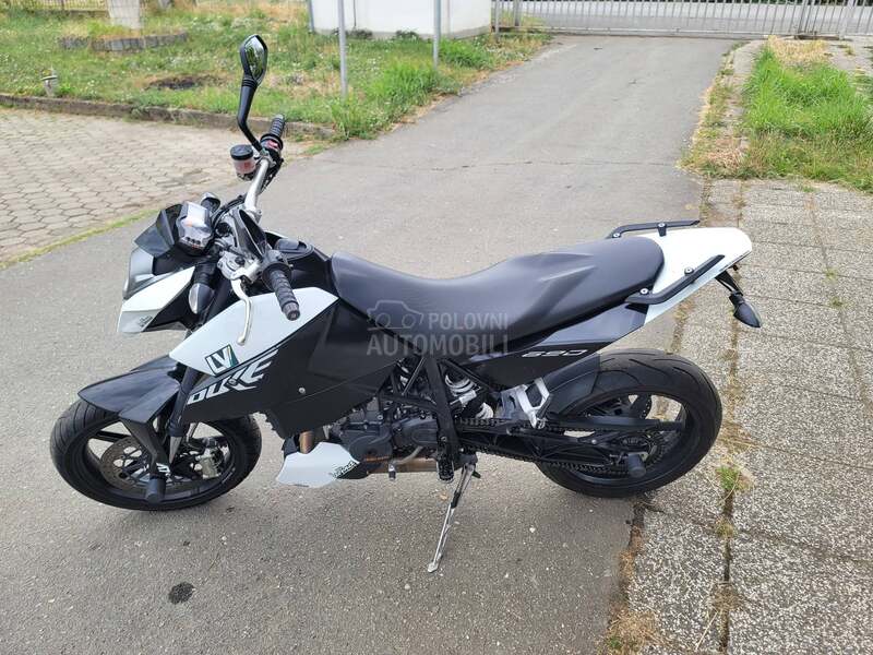 KTM Duke 690