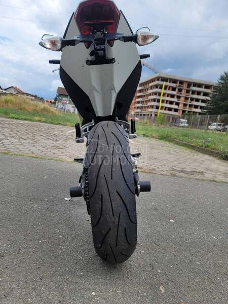 KTM Duke 690