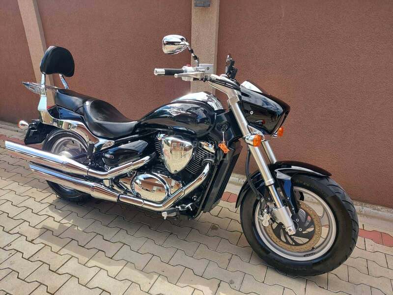 Suzuki M 800 Intruder