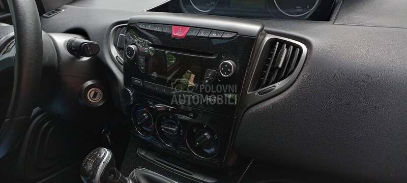 Lancia Ypsilon 1,3 multijet