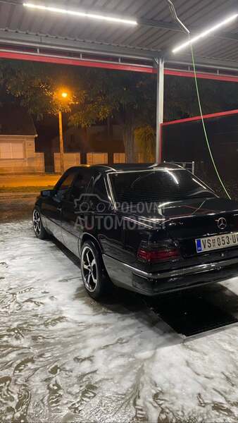 Mercedes Benz W124 Turbo 2.5