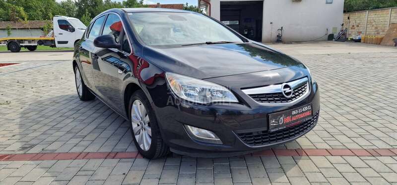 Opel Astra J 1.4 Turbo Sport