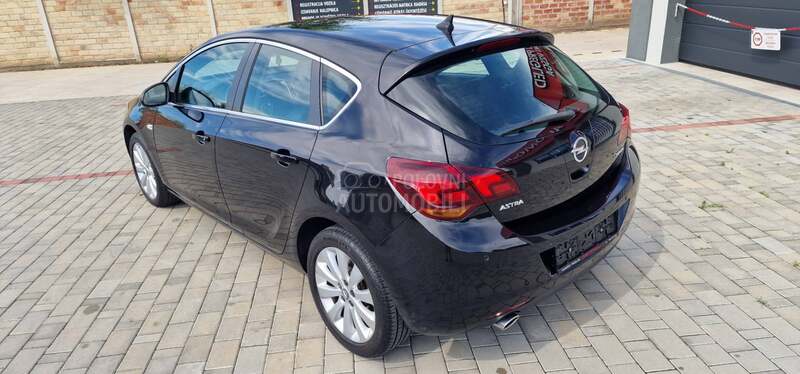 Opel Astra J 1.4 Turbo Sport