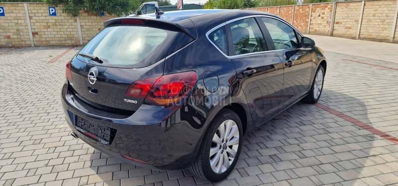 Opel Astra J 1.4 Turbo Sport
