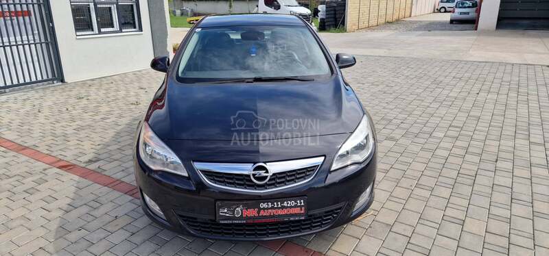 Opel Astra J 1.4 Turbo Sport