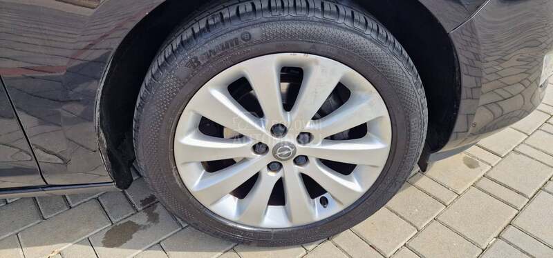 Opel Astra J 1.4 Turbo Sport