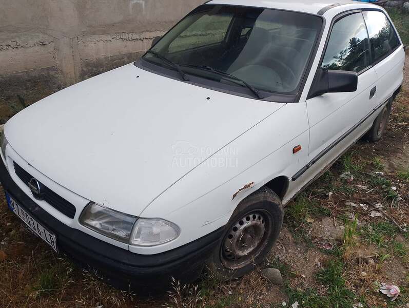 Opel Astra F 1.4