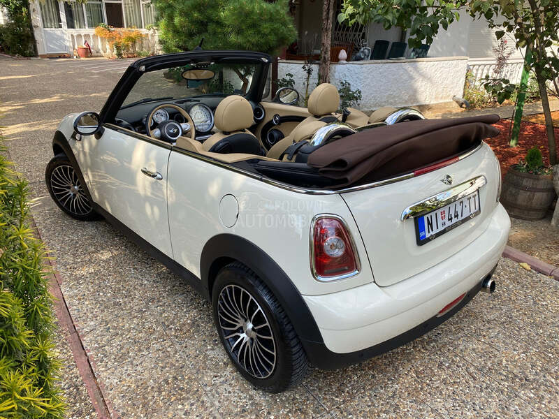 MINI Cooper Cabrio
