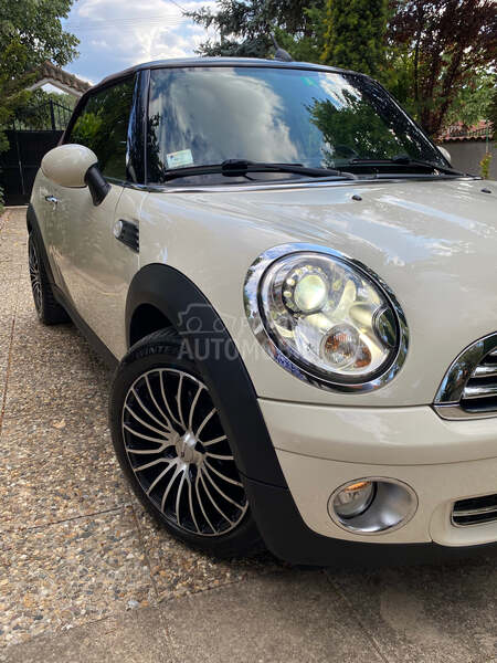 MINI Cooper Cabrio