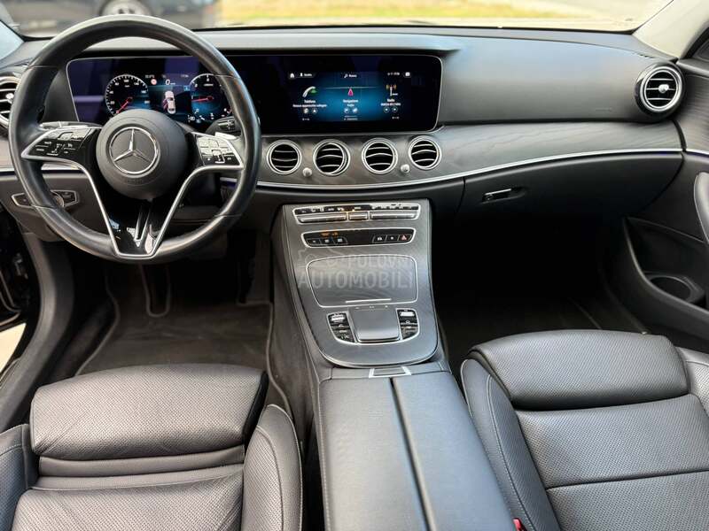 Mercedes Benz E 220 premium/led/kam
