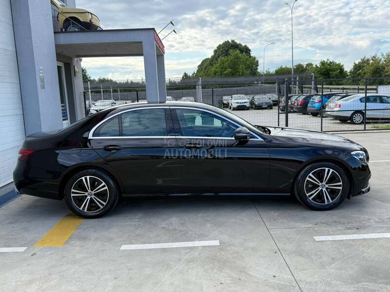 Mercedes Benz E 220 premium/led/kam