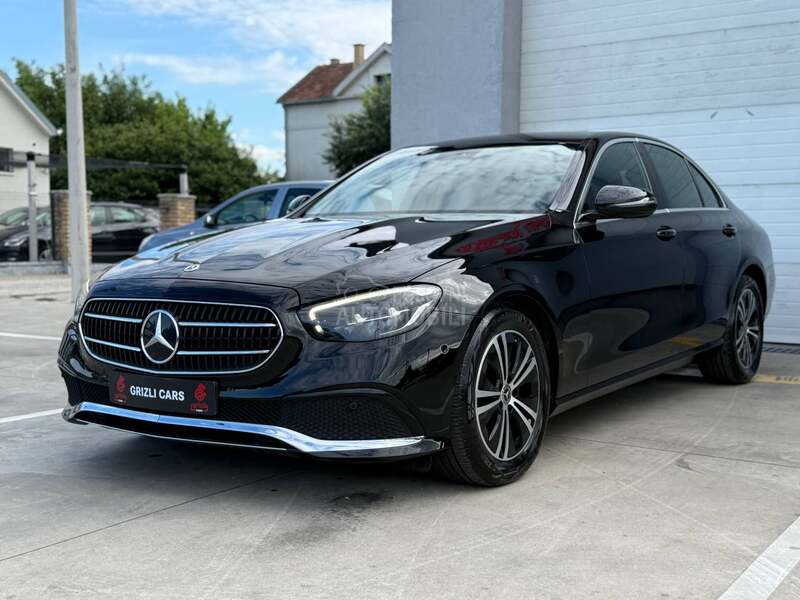 Mercedes Benz E 220 premium/led/kam