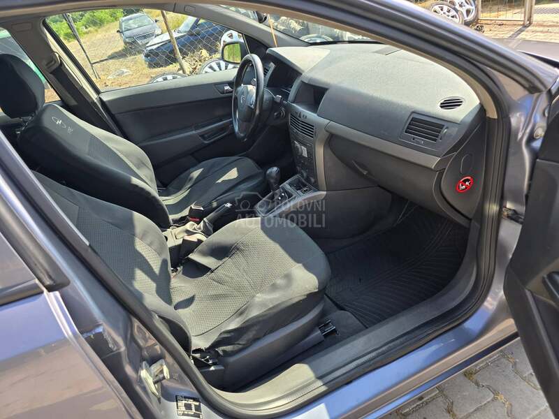 Opel Astra H 