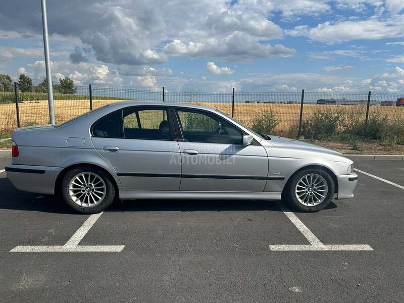 BMW 525 525I