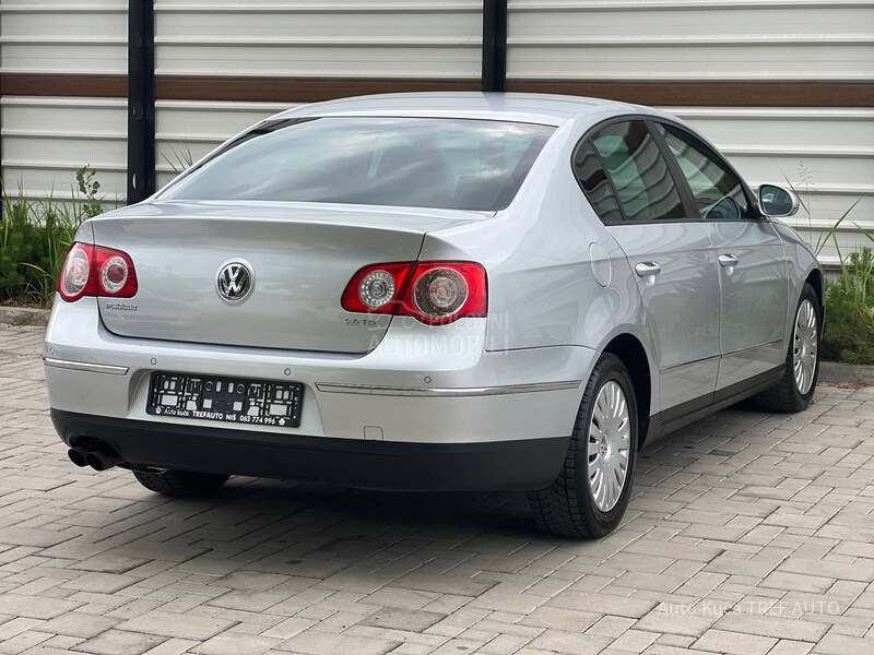 Volkswagen Passat B6 2.0 TDI/8v/SPORTLINE