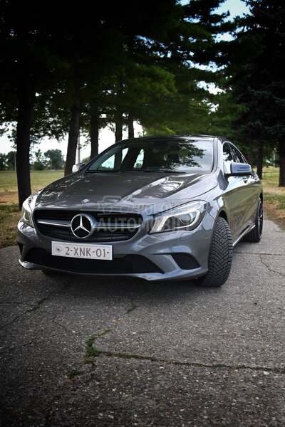 Mercedes Benz CLA 180 