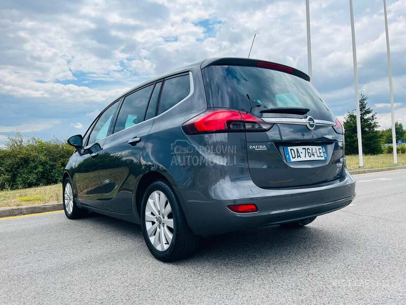 Opel Zafira 2.0cdti COSMO NOV