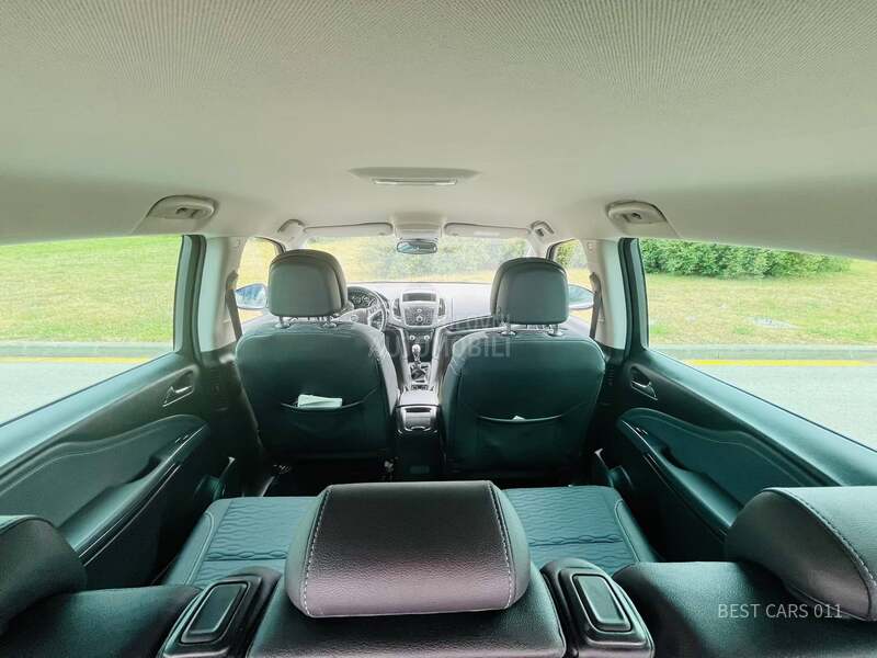 Opel Zafira 2.0cdti COSMO NOV