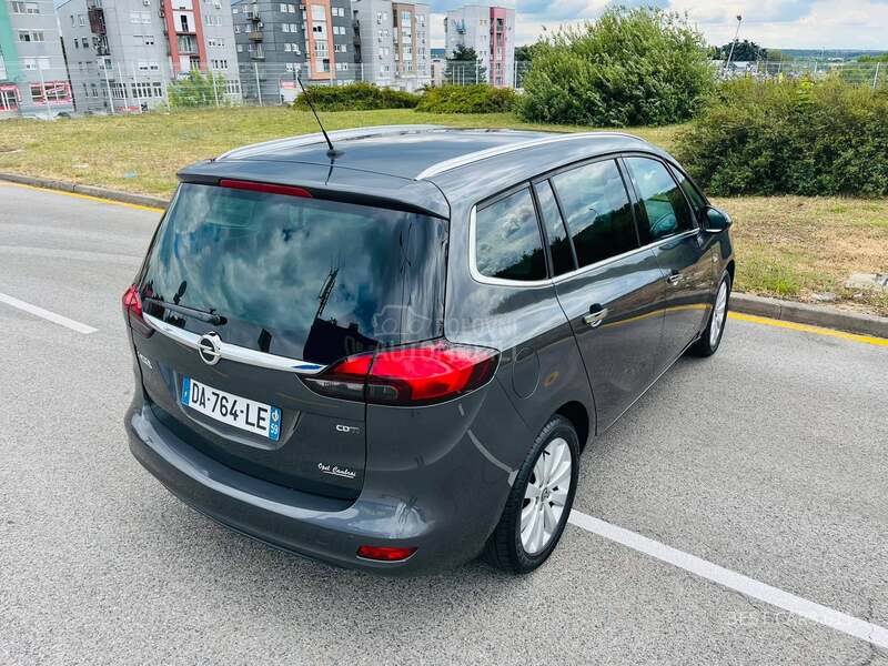 Opel Zafira 2.0cdti COSMO NOV